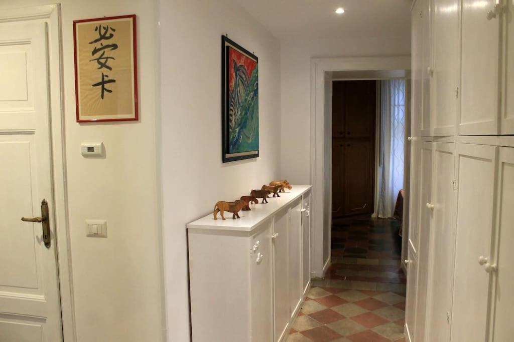 Near Colosseum By Varental 2Br + 1Sb Roma Exterior foto